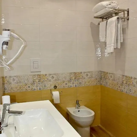 Station Garibaldi 4* Napoli