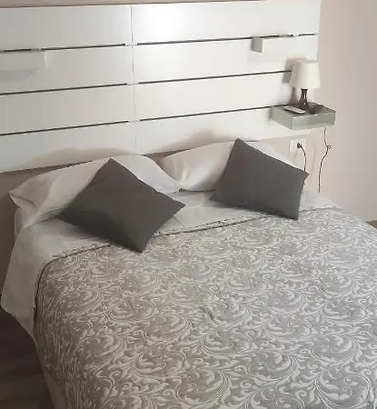 Bed & Breakfast Station Garibaldi Neapel