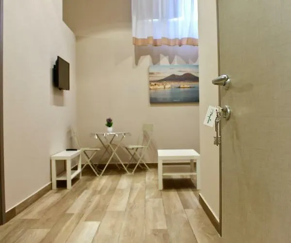 Station Garibaldi ベッド・アンド・ブレックファスト ナポリ