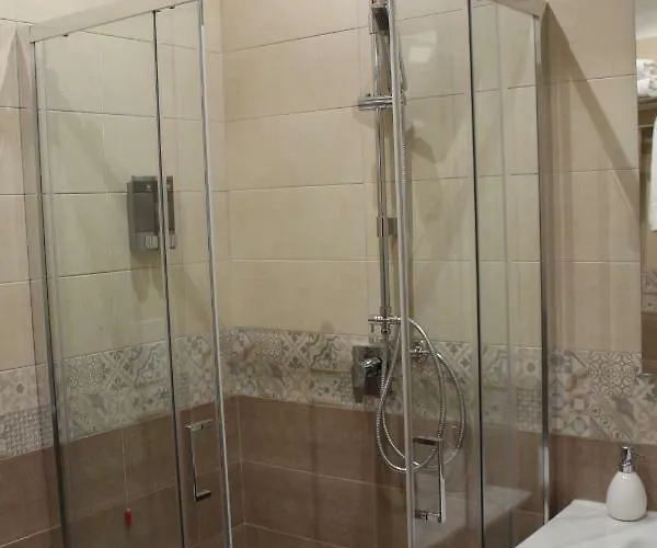 ベッド・アンド・ブレックファスト Station Garibaldi