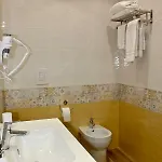 Station Garibaldi 4* Νάπολη