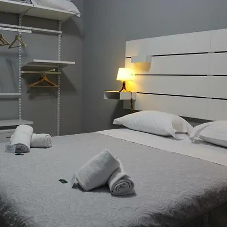 Station Garibaldi Bed & Breakfast 2*
