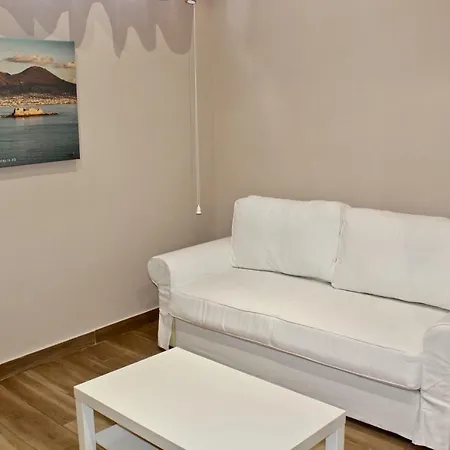 ベッド・アンド・ブレックファスト Station Garibaldi